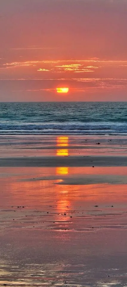 Breathtaking Sunset Over the Horizon