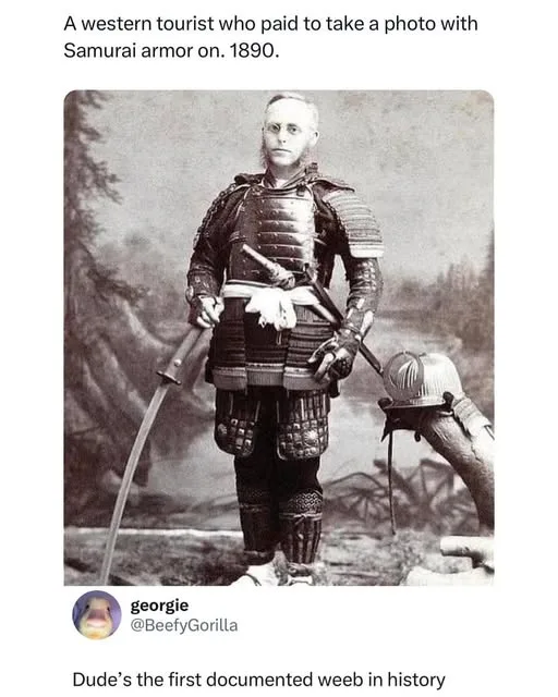 The First LARP Cosplay Weeb in Action!