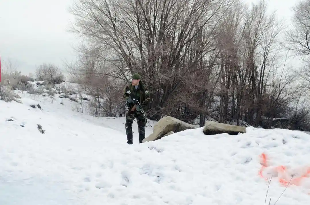 Throwback to an Epic Airsoft Game in Winter 2013