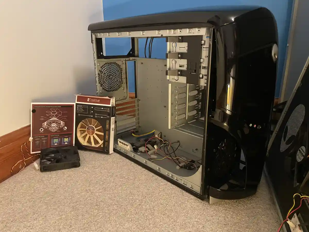 Check Out These Stunning Alienware 7500 Build Photos