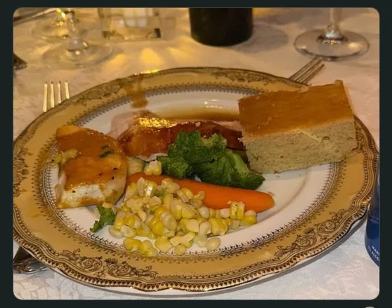 Thanksgiving Dinner at Mar-A-Lago: A $300 experience!